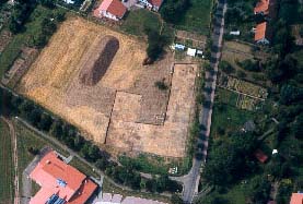 Luftbild der Grabungsfläche im Alten Dorf